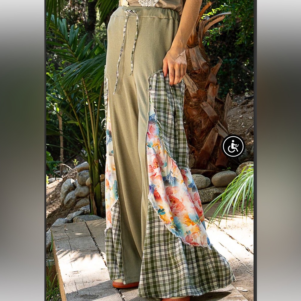 POL Wide Leg Pants with Floral and Plaid Accents